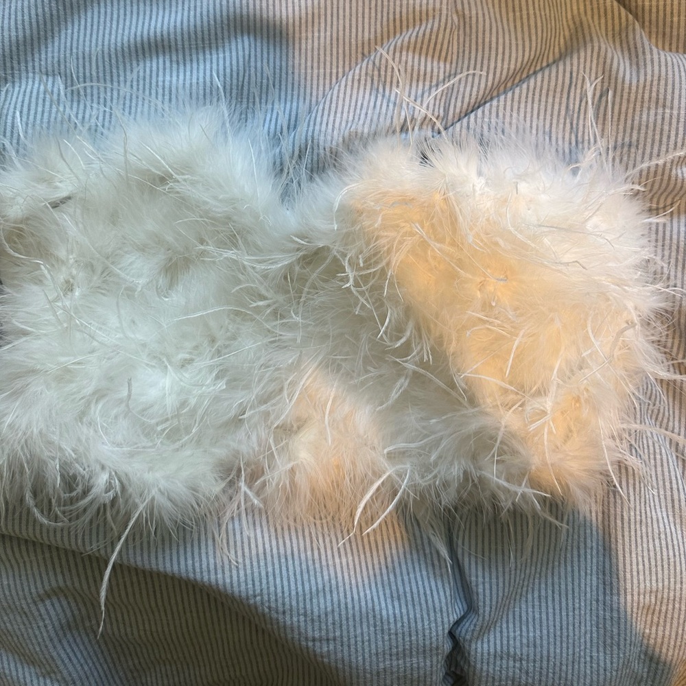 12th Tribe Ivory Feathered Bandeau - Picture 4 of 8